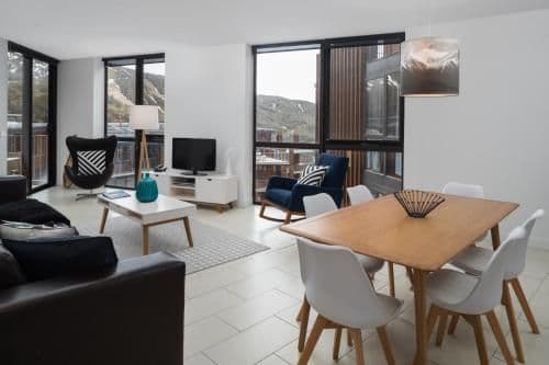 Three-Bedroom Apartment with 2 Bathrooms