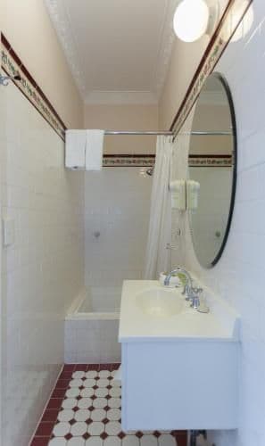 Special Offer - Deluxe King or Twin Room - Elvis Festival