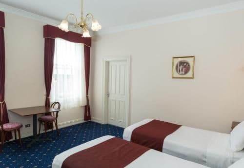 Special Offer - Deluxe King or Twin Room - Elvis Festival