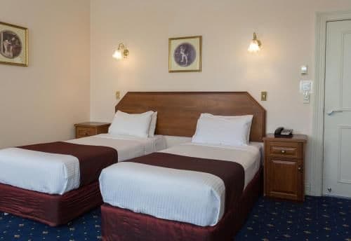 Special Offer - Deluxe King or Twin Room - Elvis Festival