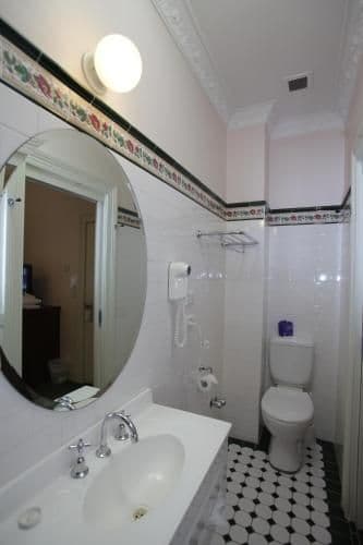 Special Offer - Deluxe King or Twin Room - Elvis Festival
