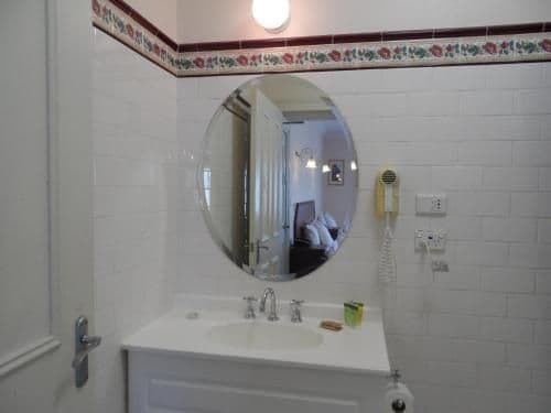 Special Offer - Deluxe King or Twin Room - Elvis Festival