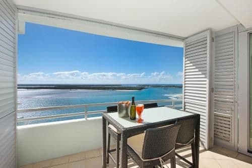 Three-Bedroom Deluxe Spa Penthouse with Ocean View