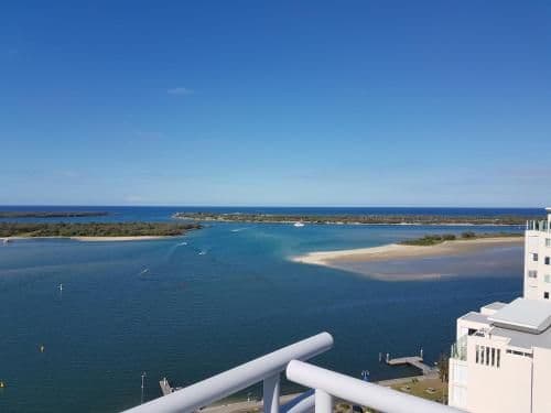 Three-Bedroom Deluxe Spa Penthouse with Ocean View