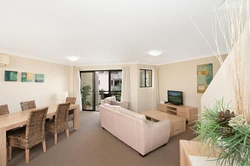 Three-Bedroom Apartment with Spa Bath