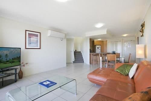 Three-Bedroom Apartment with Spa Bath