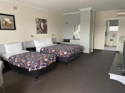 Ground Floor Studio Room - Wheelchair Accessible