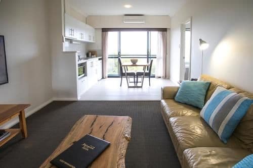 One-Bedroom Apartment with Spa Bath