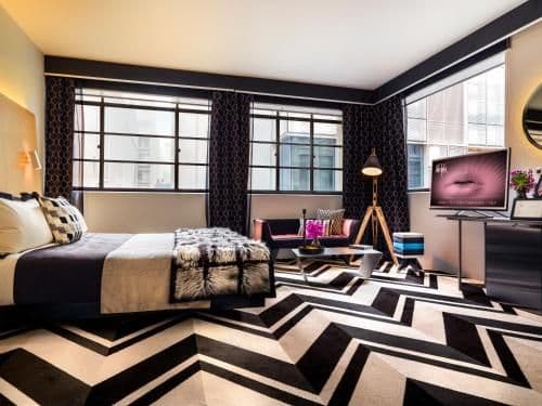 Deluxe King Suite