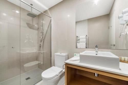 Executive Queen Room