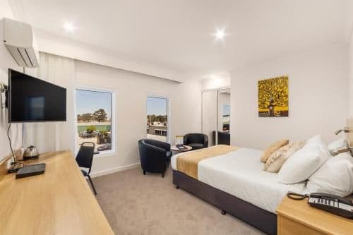 Executive Queen Room