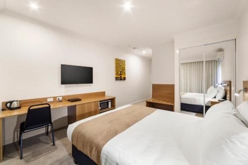 Executive Queen Room