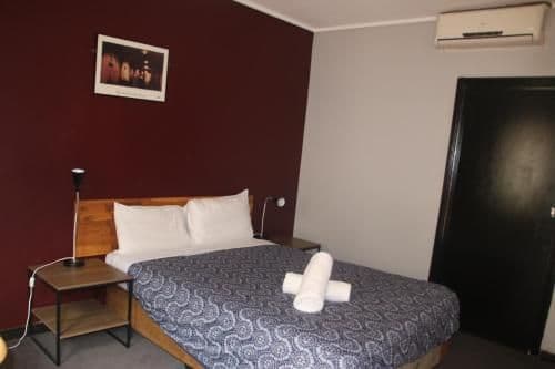 Queen Room