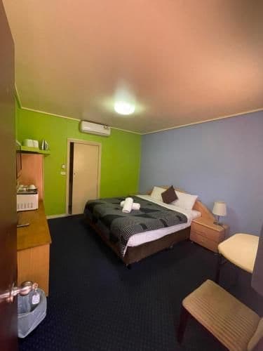 Queen Room