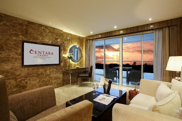 FAMILY ROOM STANDARD