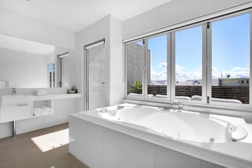 Two-Bedroom Lake King