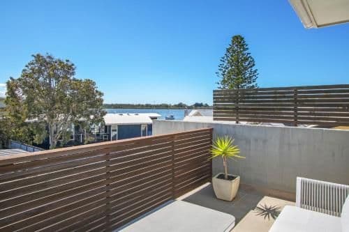 Two-Bedroom Lake King