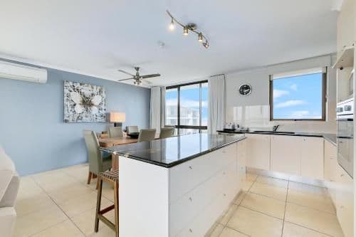 One-Bedroom Apartment (Level 4-12)