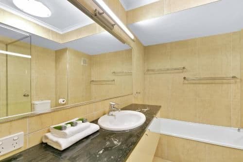 One-Bedroom Apartment (Level 4-12)