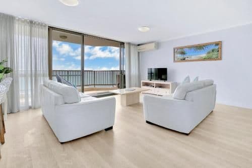 Two-Bedroom Apartment (Level 4-12)