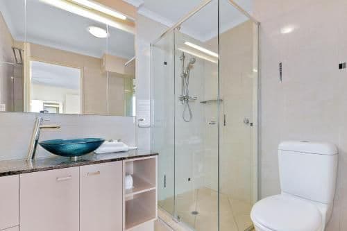 Two-Bedroom Apartment (Level 4-12)