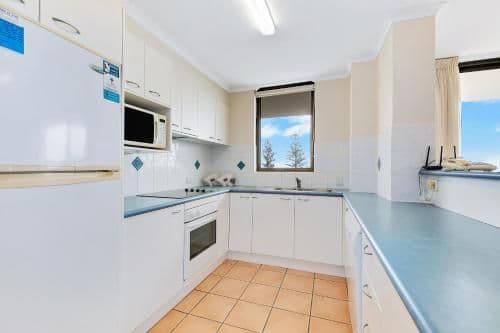 Two-Bedroom Apartment (Level 4-12)