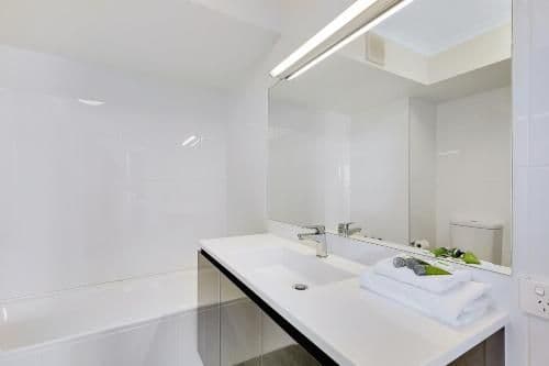 One-Bedroom Apartment (Level 4-12)