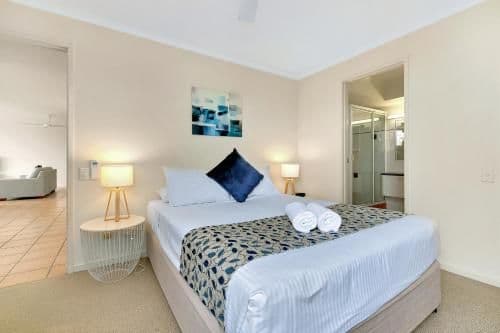 Two-Bedroom Apartment (Level 4-12)