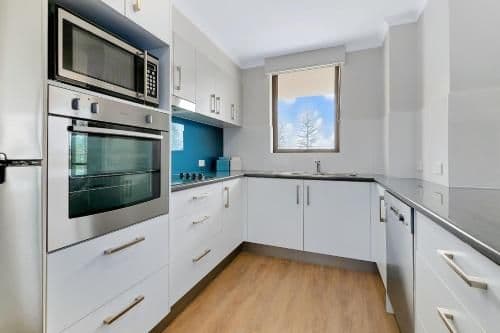 Two-Bedroom Apartment (Level 4-12)