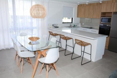 Two-Bedroom Apartment (Level 4-12)