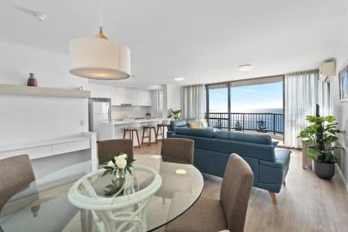 Two-Bedroom Apartment (Level 4-12)