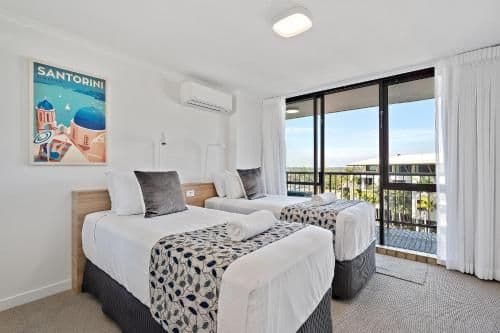 Two-Bedroom Apartment (Level 4-12)