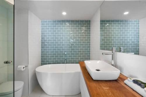 Two-Bedroom Apartment (Level 4-12)