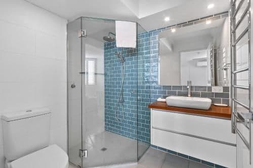 Two-Bedroom Apartment (Level 4-12)