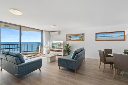Two-Bedroom Apartment (Level 4-12)