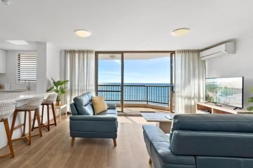 Two-Bedroom Apartment (Level 4-12)