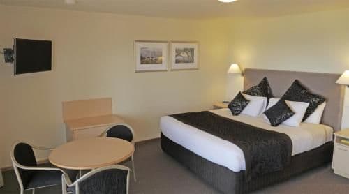 King Suite with Pool View