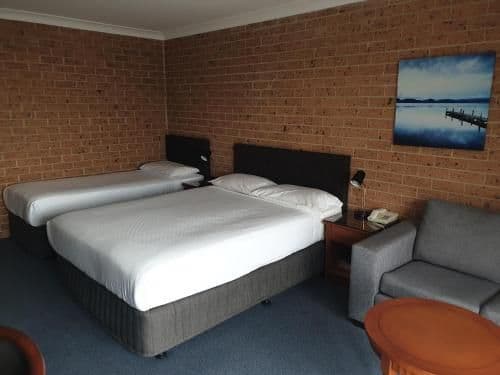 Queen and Single Room