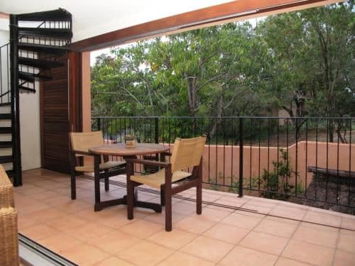 Luxury Upper Floor Apartment - No Pets
