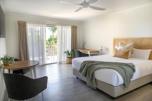 King Room with Spa Bath