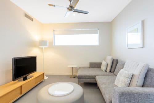 Three-Bedroom Precinct Villa with Rooftop Spa