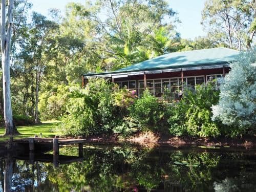 Luxury Two-Bedroom Cottage with Patio (4 guests) 