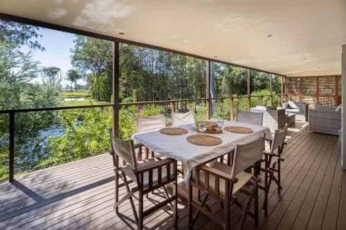 Luxury Two-Bedroom Cottage with Patio (4 guests) 