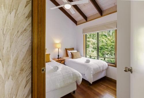 Two Bedroom Cosy Spa Cottage (4 guests)