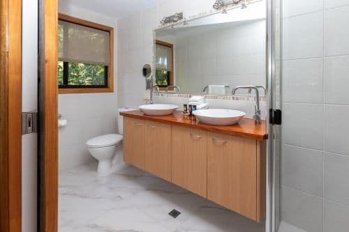 Luxury One-Bedroom Cottage - Honeymoon 