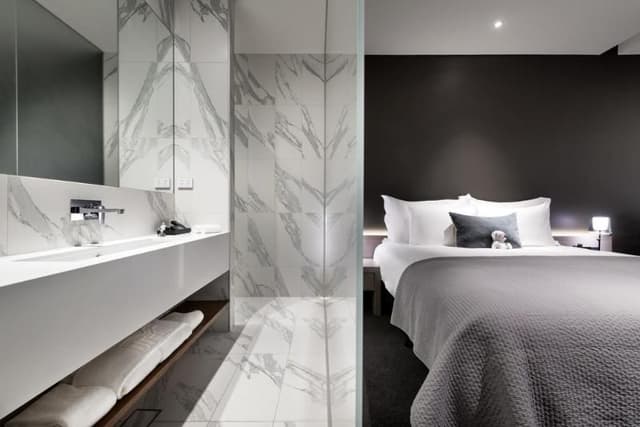 SUITE WITH TERRACE