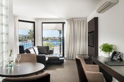 Two-Bedroom Apartment with Two Queen Beds and River View