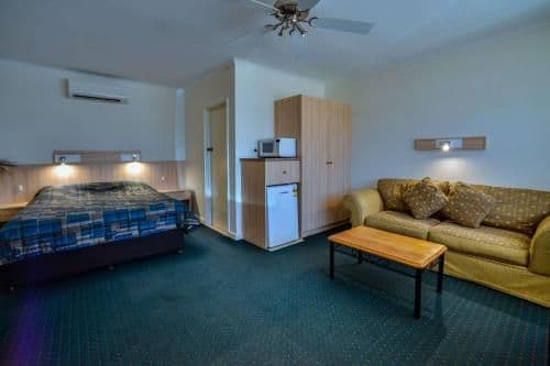 Standard Queen Room