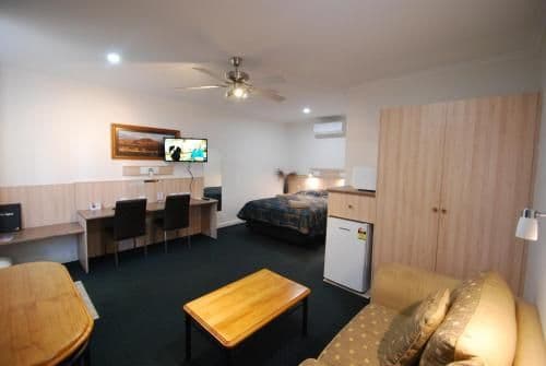 Standard Queen Room
