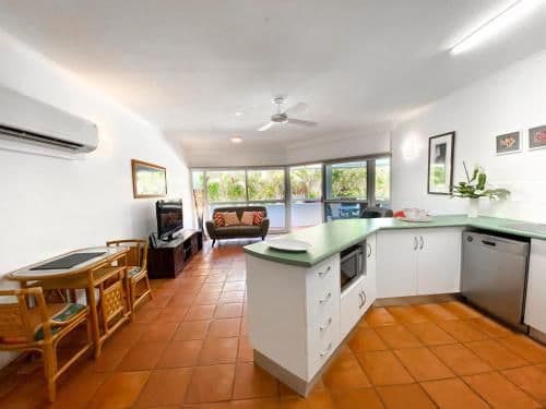 One-Bedroom Apartment with Balcony